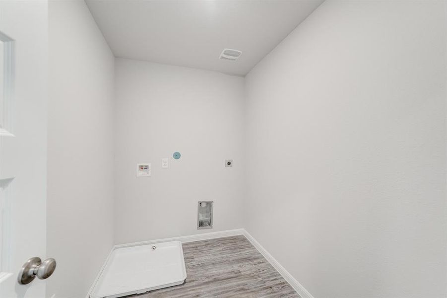 Spacious, unfurnished interior of a new home in Cresson Estates, Cresson (Image 33).