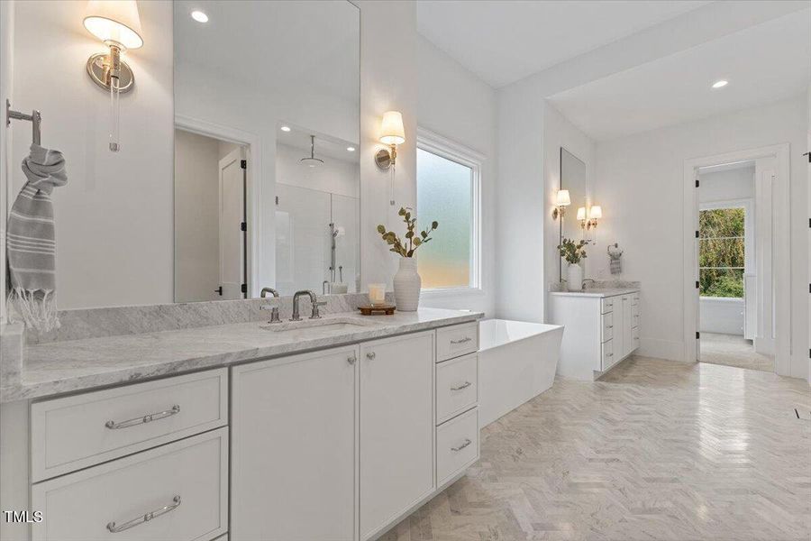 039-6844 Greystone Dr