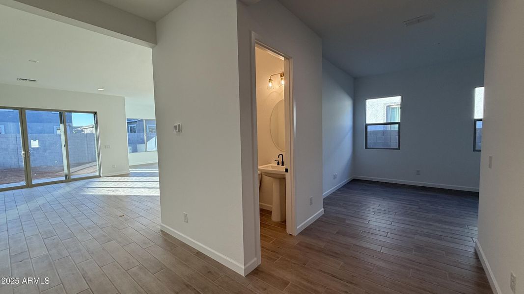 014 - Powder Bathroom & Den 014 - Powder Bathroom & Den