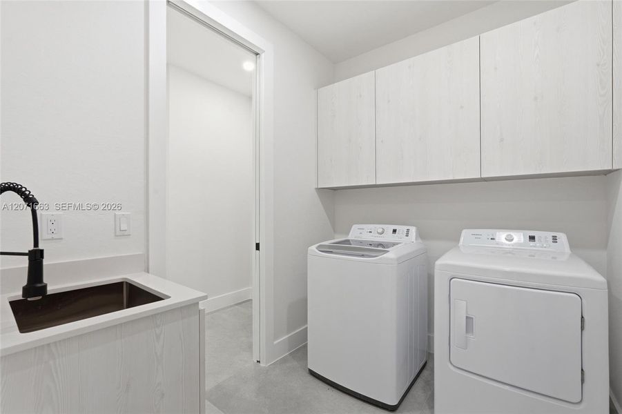 With access to primary bedroom walk in closet With access to primary bedroom walk in closet