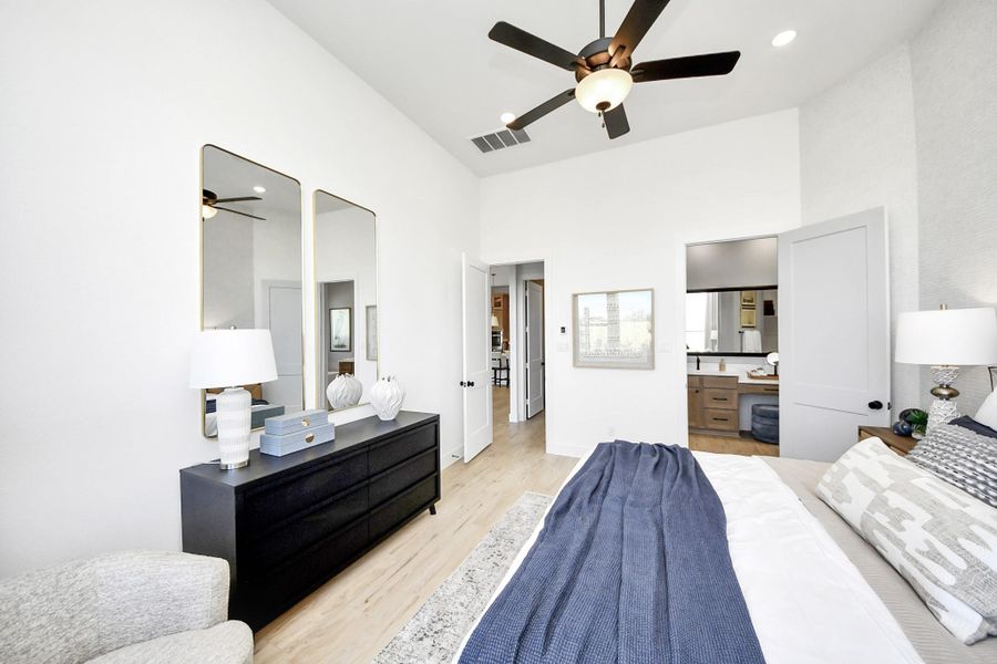 Furnished interior view inside a new home in Meridiana Courtyard Collection, Manvel (Image 25). Furnished interior view inside a new home in Meridiana Courtyard Collection, Manvel (Image 25).