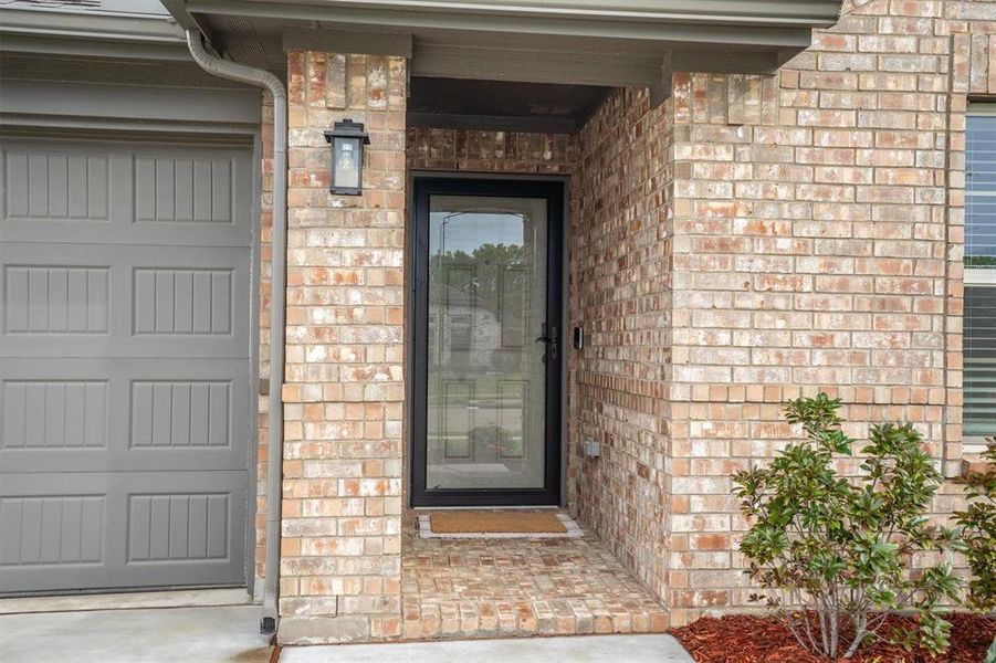 Exterior details and patio area of a home in Trail Creek, Cleburne (Image 21).