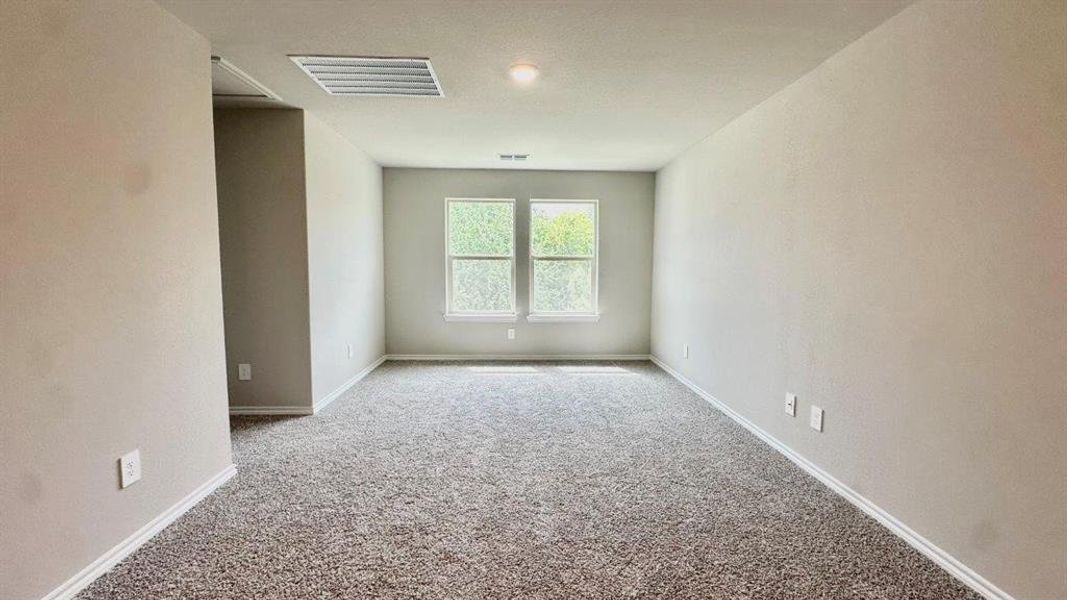 Spacious, unfurnished interior of a new home in Sunnycreek, Fort Worth (Image 17). Spacious, unfurnished interior of a new home in Sunnycreek, Fort Worth (Image 17).