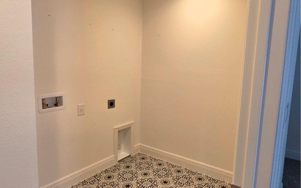 Efficient Laundry Space in Central Florida Single-Family Home