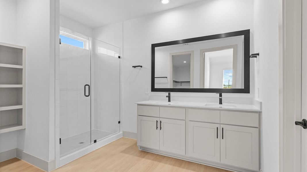 Representative furnished interior of a home built from the Cardinale by D.R. Horton in Westland Ranch 60' Homesites, League City (Image 17). Representative furnished interior of a home built from the Cardinale by D.R. Horton in Westland Ranch 60' Homesites, League City (Image 17).