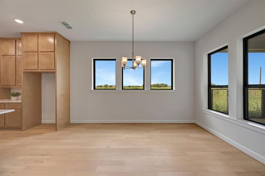 Spacious, unfurnished interior of a new home in , Richmond (Image 34).
