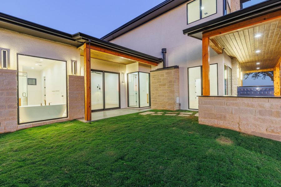 Exterior details and patio area of a home in , Horseshoe Bay (Image 4).