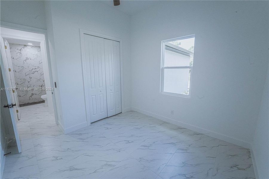 Spacious, unfurnished interior of a new home in , Lehigh Acres (Image 10).