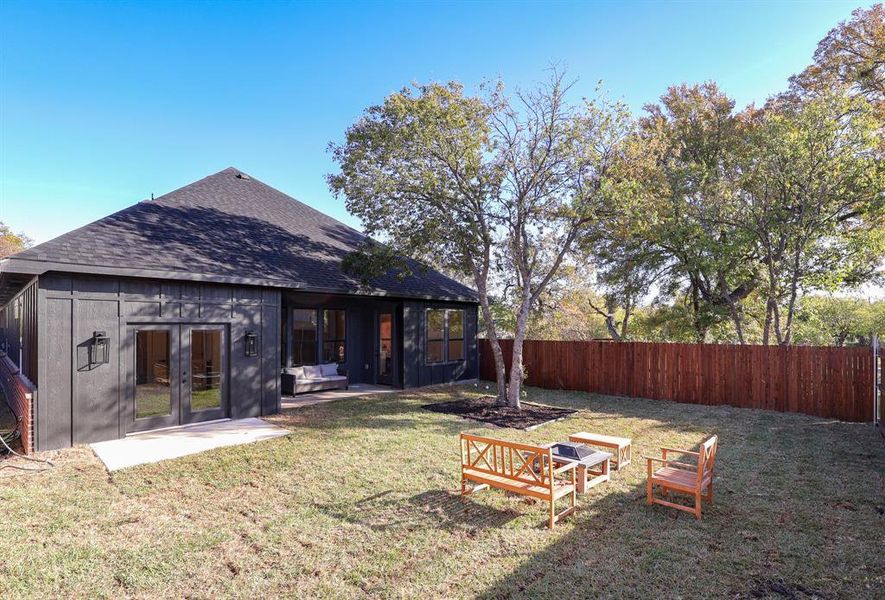 Exterior details and patio area of a home in , Fort Worth (Image 3).