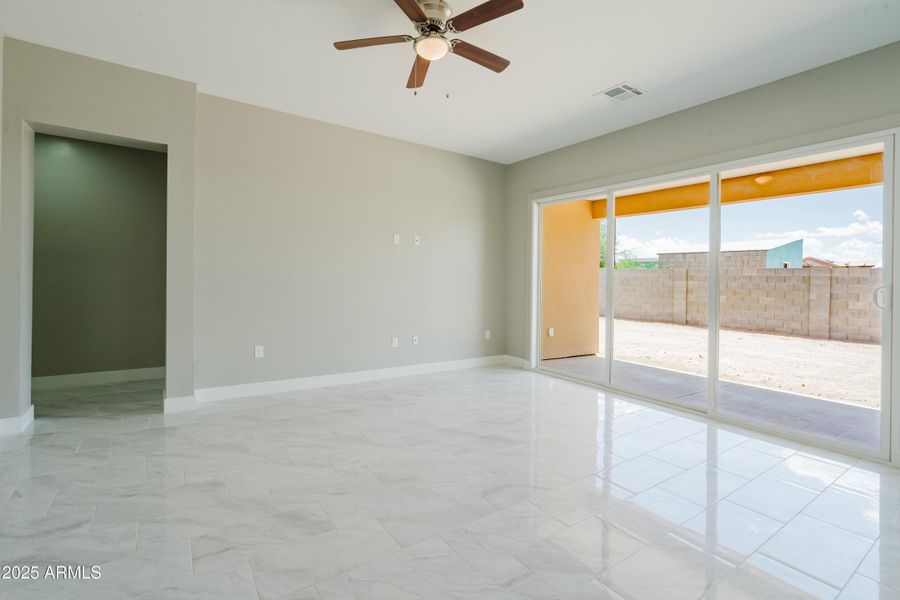 9893Sunbird-31 9893Sunbird-31