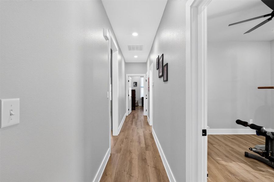 Spacious, unfurnished interior of a new home in , Kilgore (Image 21).
