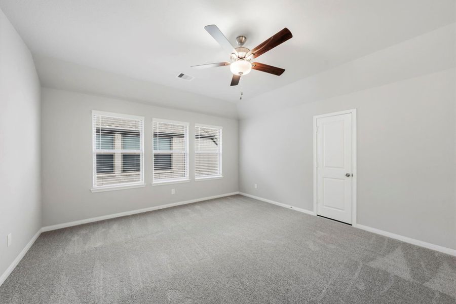 Spacious, unfurnished interior of a new home in Legacy, League City (Image 26). Spacious, unfurnished interior of a new home in Legacy, League City (Image 26).