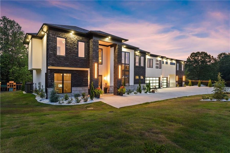 Image 129 of a home in .