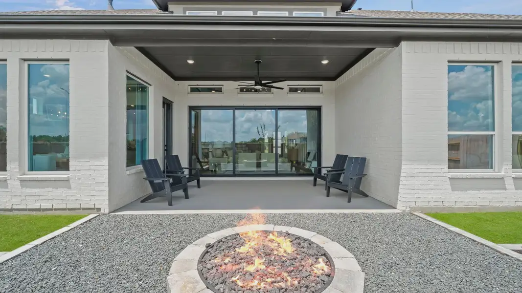 Representative exterior details of a home built from the Lakewood by Chesmar Homes in Sofi Lakes, Katy (Image 3). Representative exterior details of a home built from the Lakewood by Chesmar Homes in Sofi Lakes, Katy (Image 3).