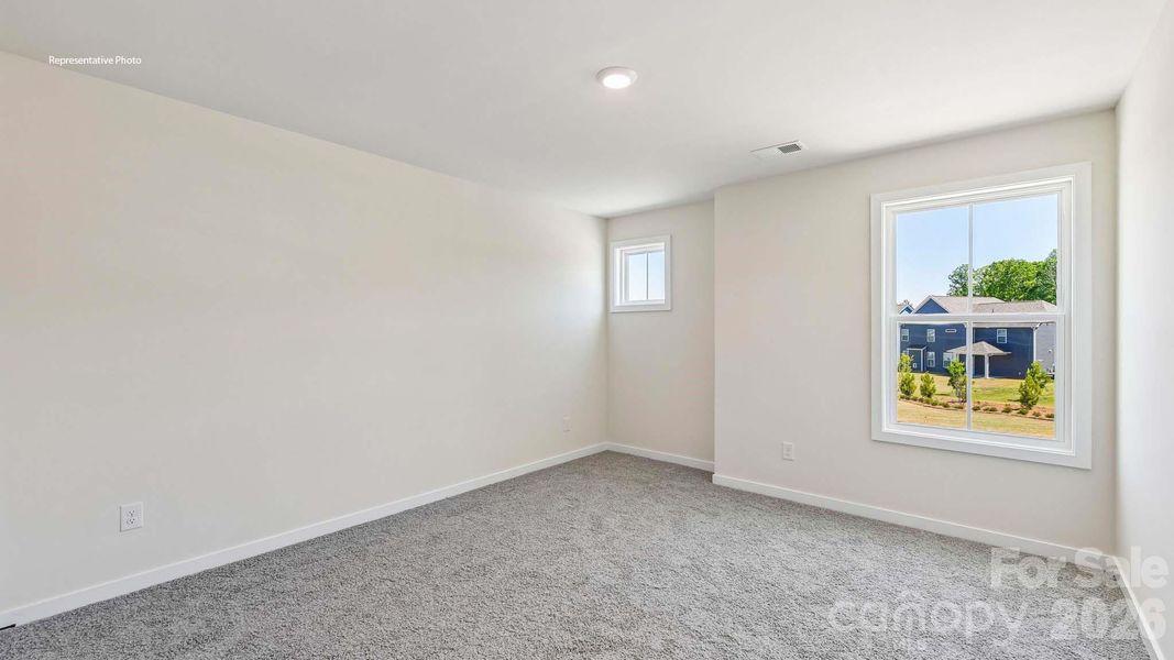 Spacious, unfurnished interior of a new home in Avalon of Gastonia, Gastonia (Image 25).