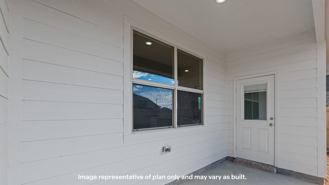 Representative furnished interior of a home built from the Tupelo by D.R. Horton in Mustang Ridge, Andrews (Image 9). Representative furnished interior of a home built from the Tupelo by D.R. Horton in Mustang Ridge, Andrews (Image 9).