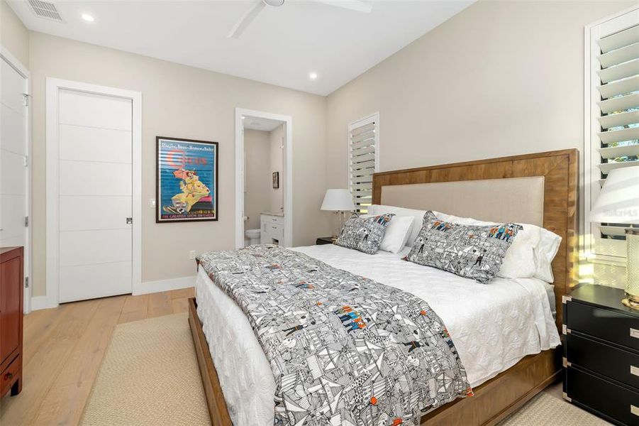 Furnished interior view inside a new home in , Sarasota (Image 60).