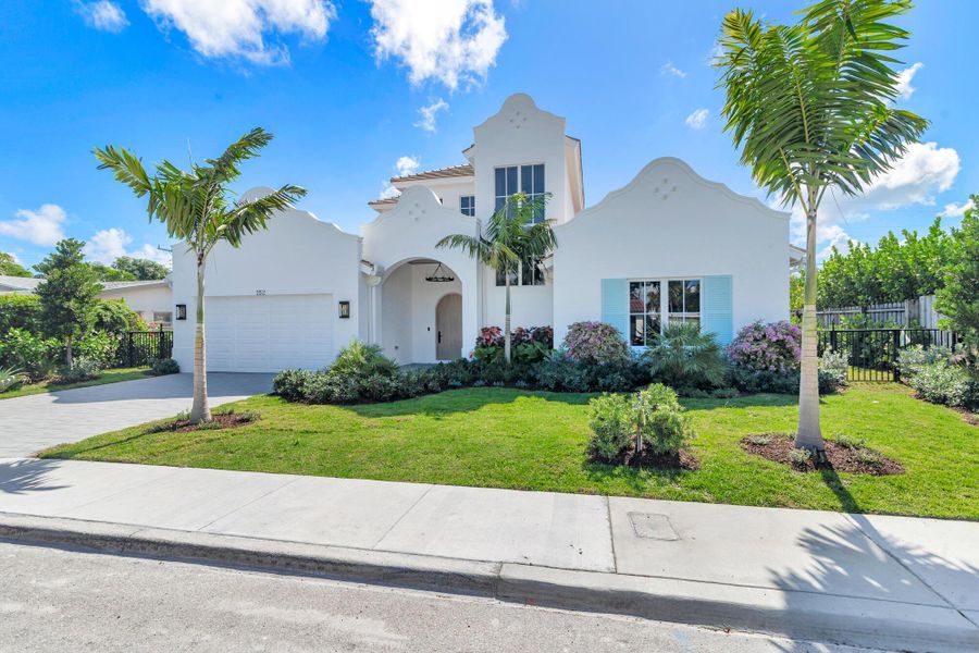 Front exterior of a new home in , West Palm Beach, FL, highlighting curb appeal (Image 25).