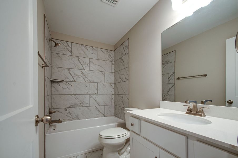 Rutledge III Farmhouse