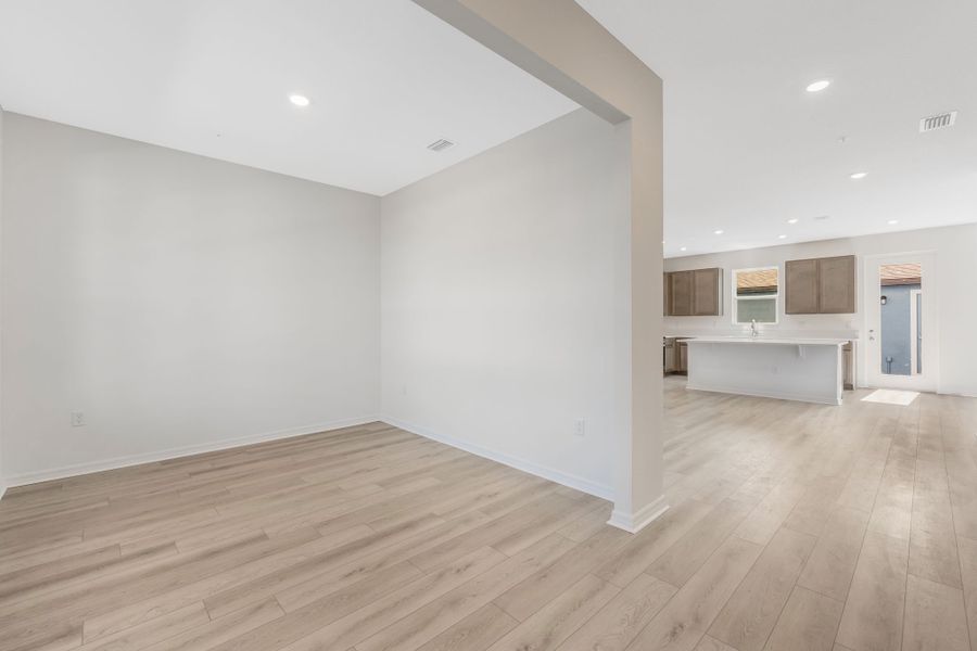 Spacious, unfurnished interior of a new home in Eden Crest, Apopka (Image 9). Spacious, unfurnished interior of a new home in Eden Crest, Apopka (Image 9).