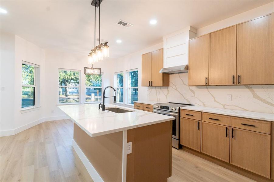 Furnished interior view inside a new home in , Mabank (Image 7). Furnished interior view inside a new home in , Mabank (Image 7).