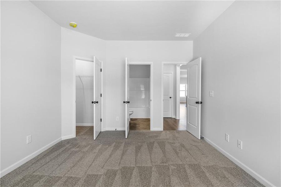 Spacious, unfurnished interior of a new home in Harmony Farms, Eatonton (Image 15).