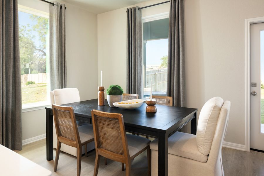 Representative furnished interior of a home built from the Hughes by Beazer Homes in Veranda, San Antonio (Image 8).