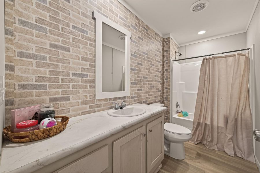 Furnished interior view inside a new home in , Cleveland (Image 5).