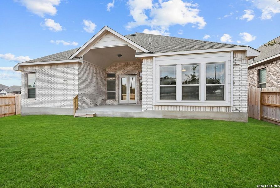 Exterior details and patio area of a home in Stillwater Ranch, San Antonio (Image 3).