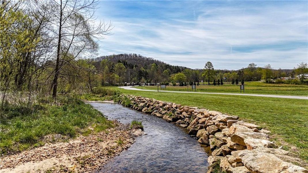 Natural landscape and outdoor views near in Morganton (Image 47). Natural landscape and outdoor views near in Morganton (Image 47).