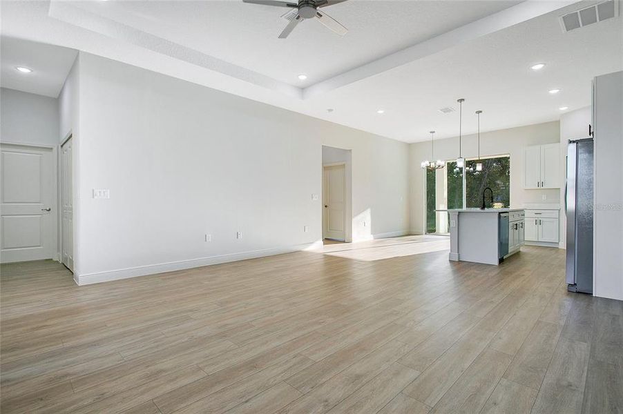 Spacious, unfurnished interior of a new home in , Ocala (Image 16).