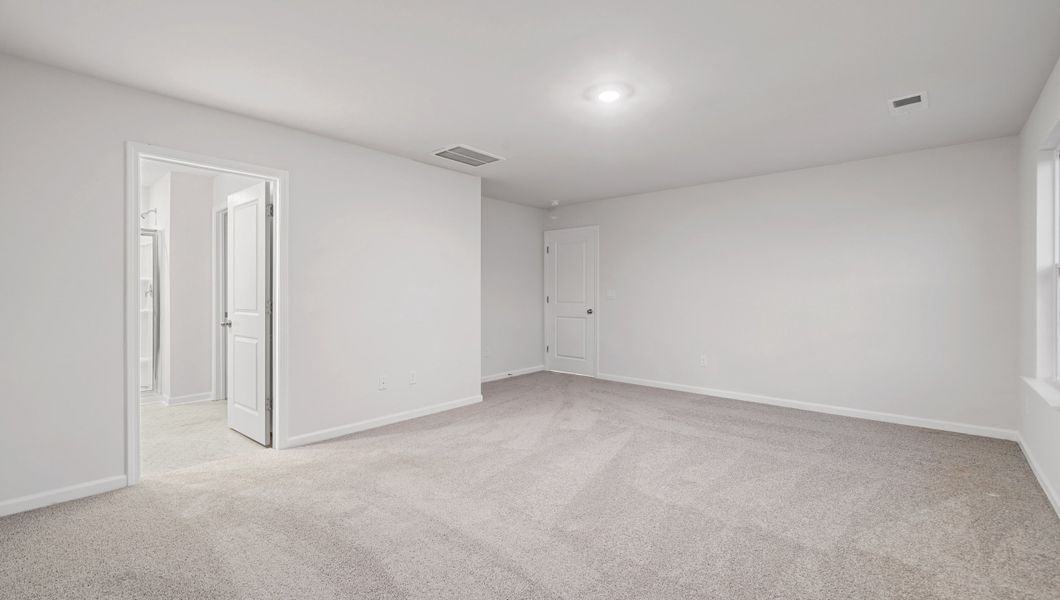 Spacious, unfurnished interior of a new home in Wildbrook Village, Waynesville (Image 22).