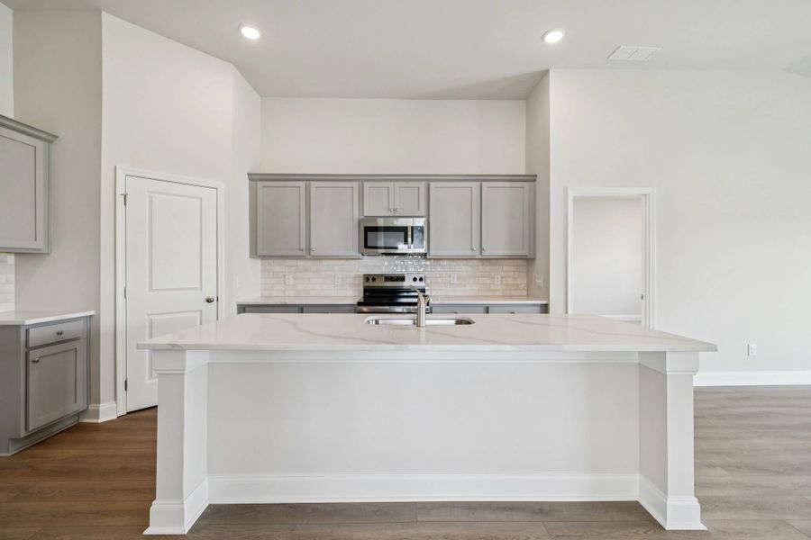 Furnished interior view inside a new home in Cades Bluff, Lebanon (Image 5).