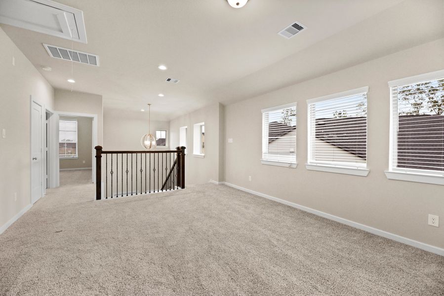 Spacious, unfurnished interior of a new home in The Woodlands Hills, Willis (Image 31). Spacious, unfurnished interior of a new home in The Woodlands Hills, Willis (Image 31).