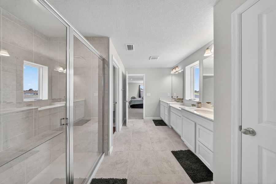 MAIN BATHROOM
