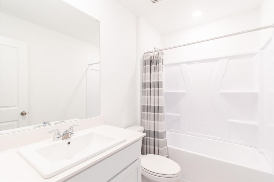 Furnished interior view inside a new home in Cielo Gardens: Welton Collection, Jarrell (Image 7). Furnished interior view inside a new home in Cielo Gardens: Welton Collection, Jarrell (Image 7).