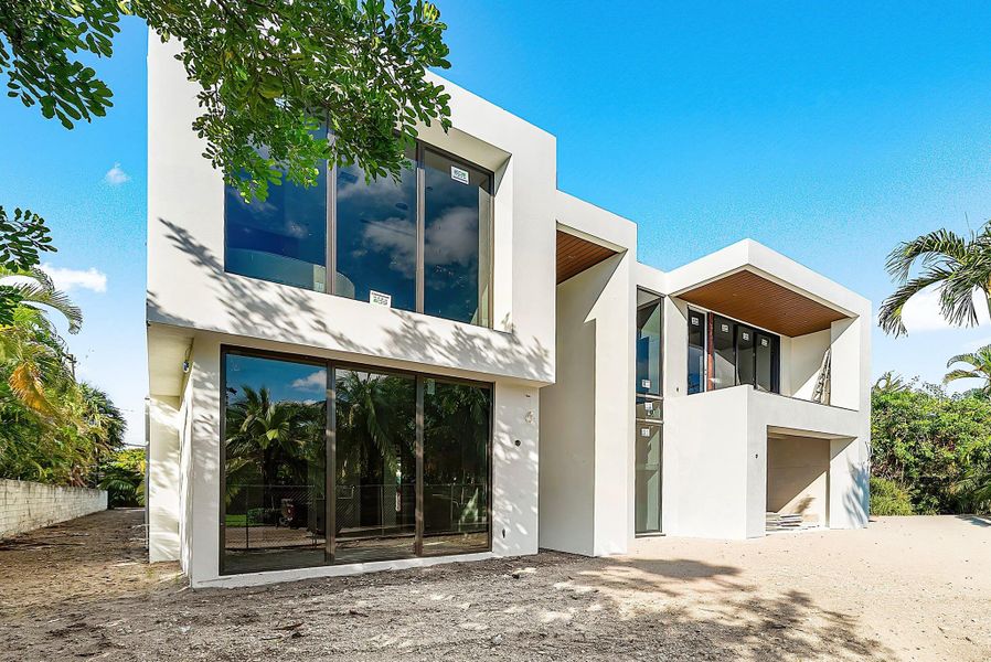 Image 33 of a home in .