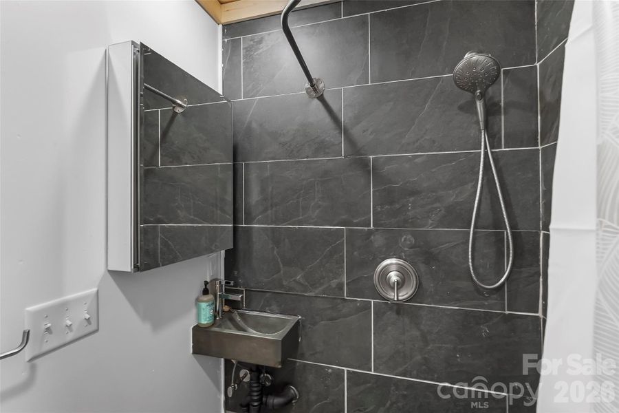 Close-up of interior finishes inside a home in , Nebo (Image 8).