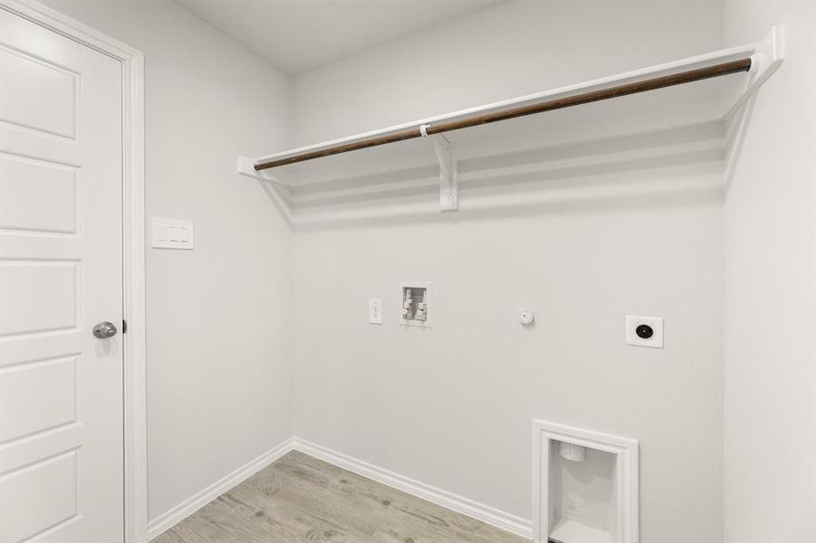 07. 7704 Kingfisher - Utility