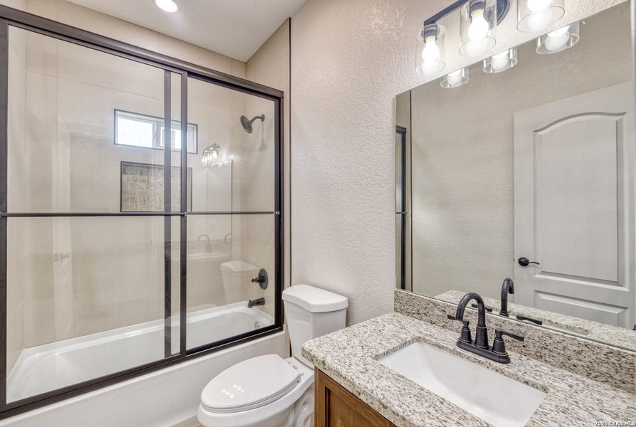 Furnished interior view inside a new home in , Eagle Pass (Image 8).