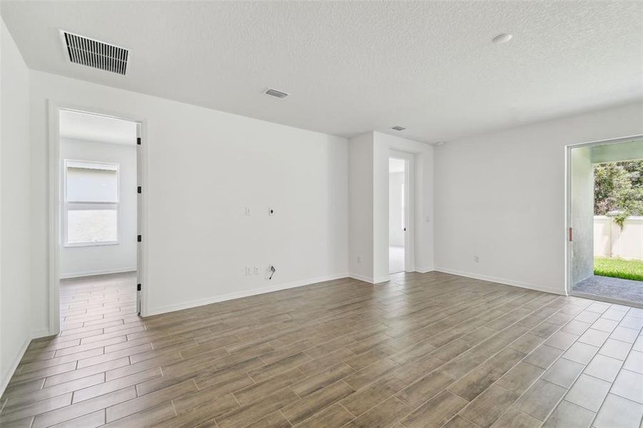 Spacious, unfurnished interior of a new home in Cascades at Southern Hills, Brooksville (Image 41).