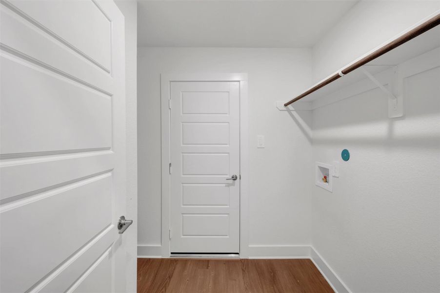 Spacious, unfurnished interior of a new home in Sorella, Tomball (Image 29).