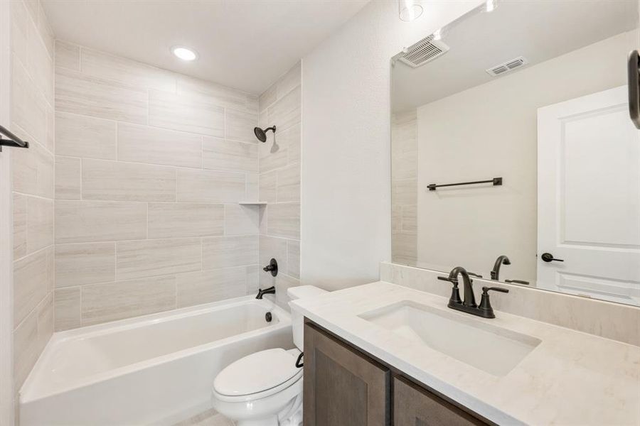 Furnished interior view inside a new home in Country Lakes Classic 50, Denton (Image 15).