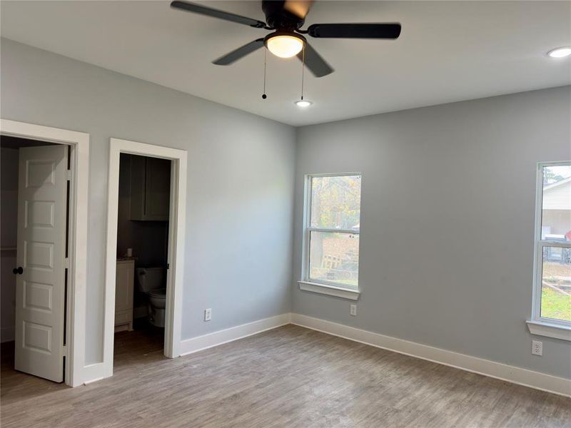 Spacious, unfurnished interior of a new home in , Tyler (Image 8).