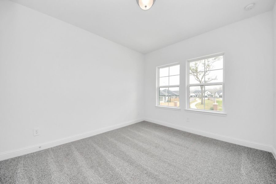 Spacious, unfurnished interior of a new home in , Missouri City (Image 32).