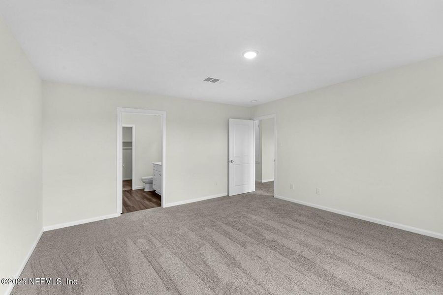 Spacious, unfurnished interior of a new home in , Palm Coast (Image 10).