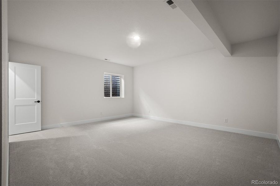 Spacious, unfurnished interior of a new home in Wolf Ranch - Enclave Collection, Colorado Springs (Image 40).