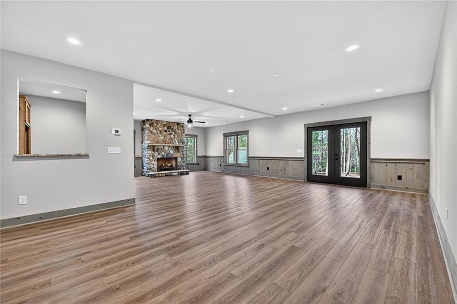 Spacious, unfurnished interior of a new home in , Ellijay (Image 40).