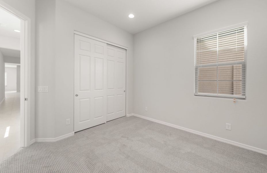 Spacious, unfurnished interior of a new home in Visara, Surprise (Image 23).