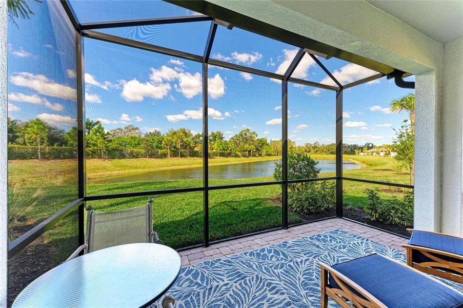 Exterior details and patio area of a home in , Bradenton (Image 24).